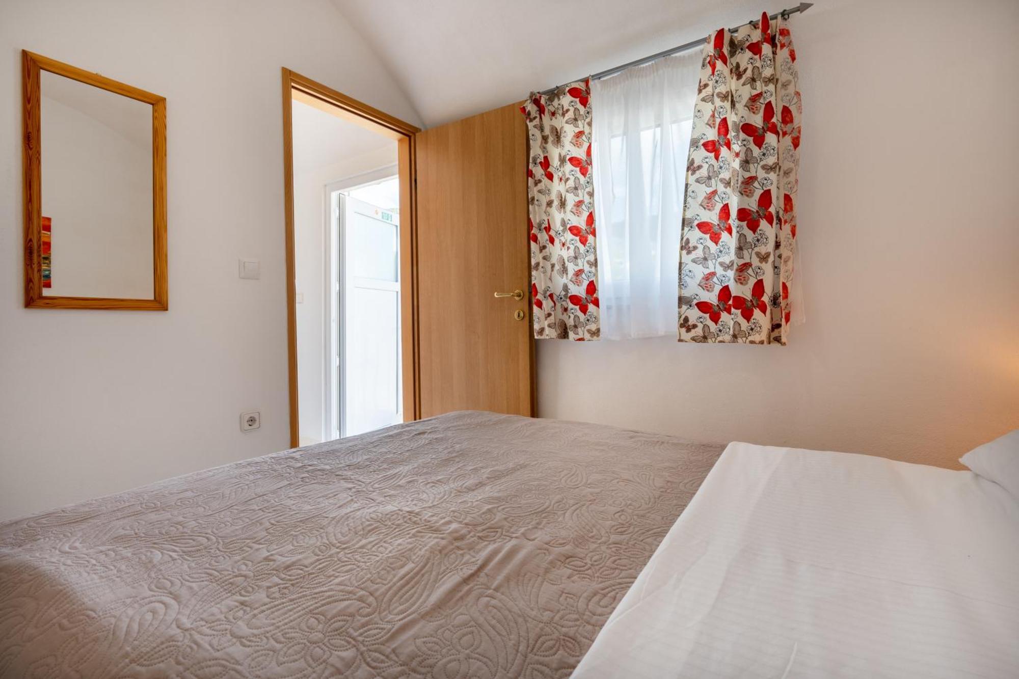 Apartmani Livaja Plano Buitenkant foto