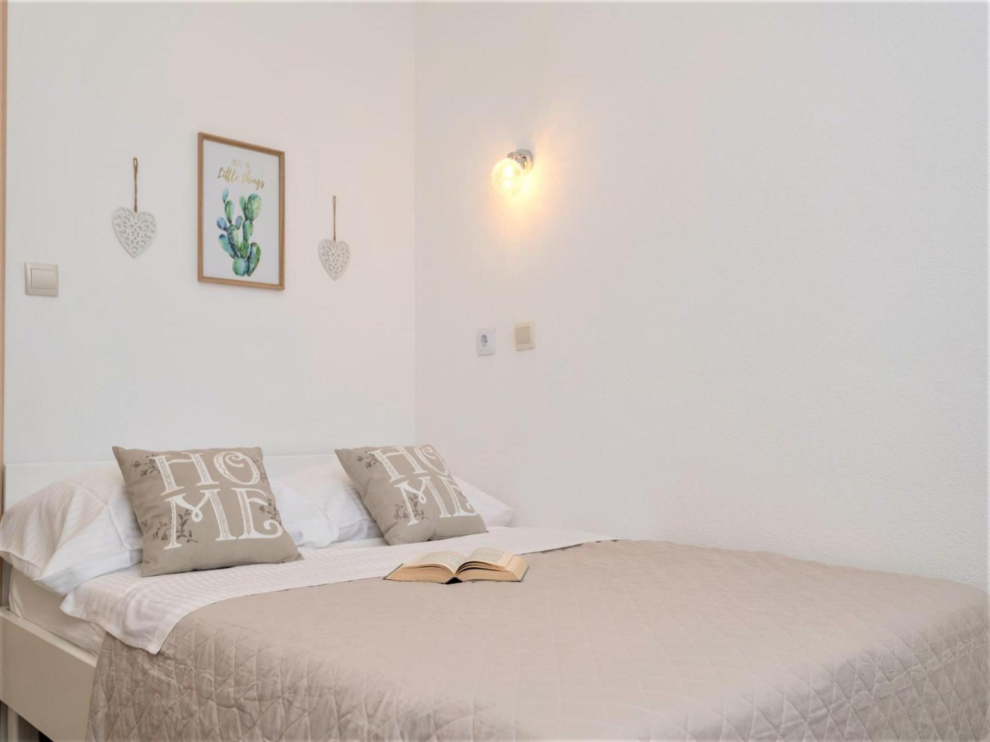Apartmani Livaja Plano Kamer foto