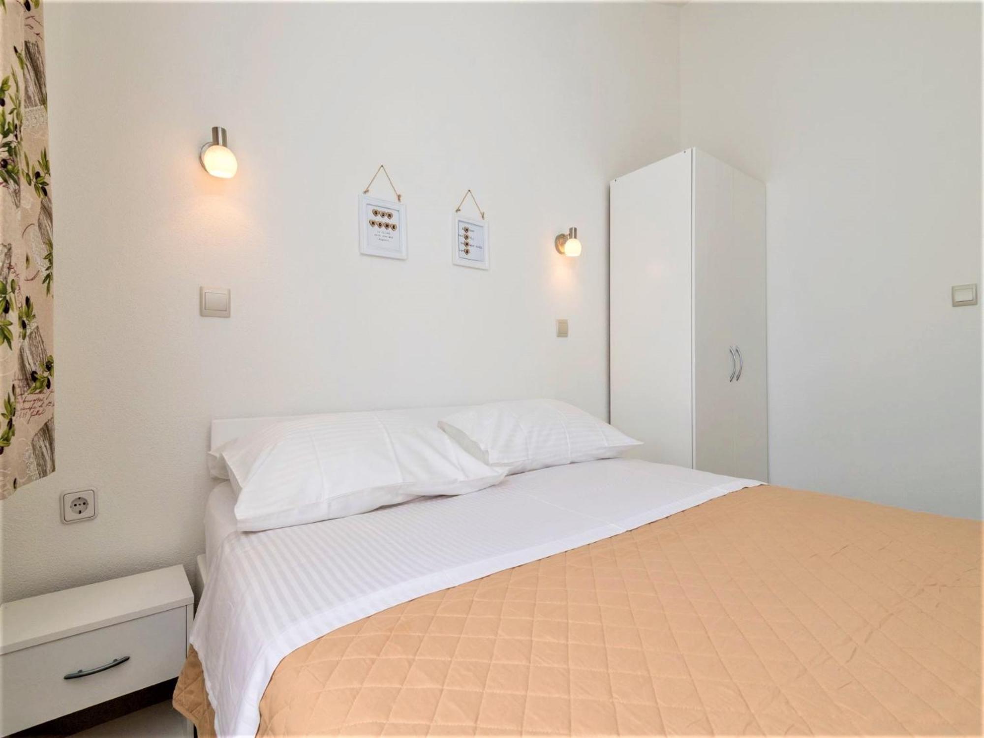 Apartmani Livaja Plano Kamer foto