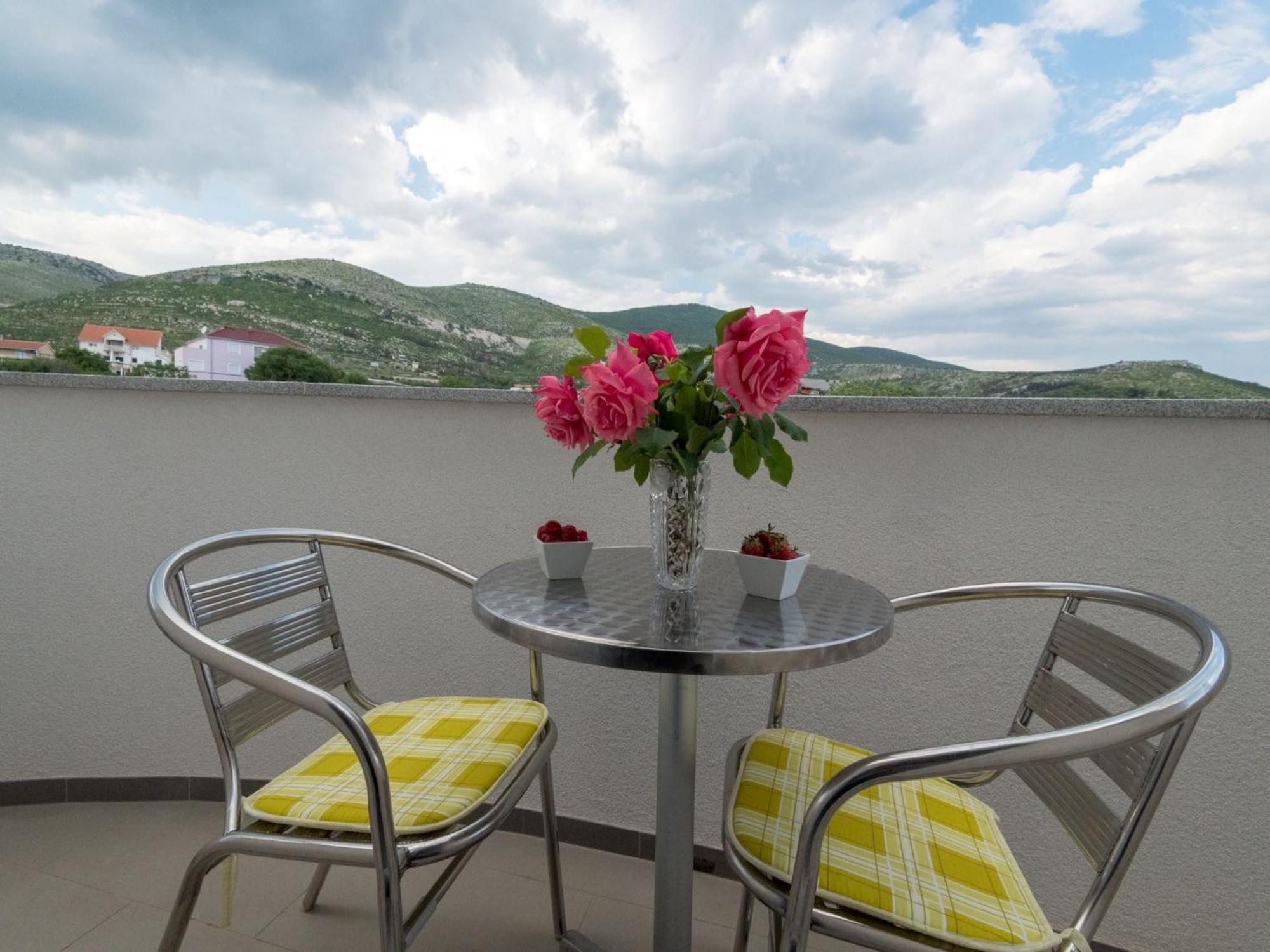 Apartmani Livaja Plano Kamer foto